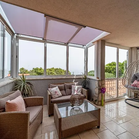 Hébergement de vacances Stone House Blaca - Two Bedroom Stone House With Terrace And Sea View *