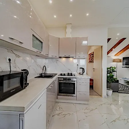 Stone House Blaca - Two Bedroom Stone House With Terrace And Sea View