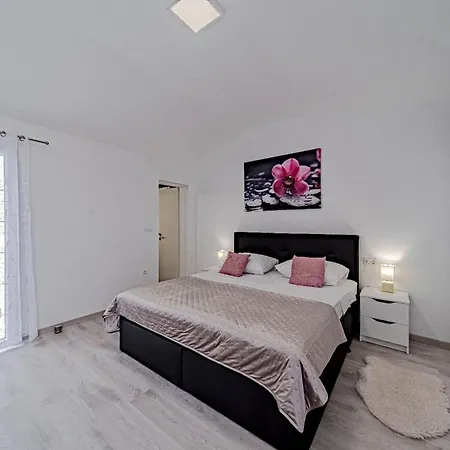 Stone House Blaca - Two Bedroom Stone House With Terrace And Sea View Blato (Korcula)