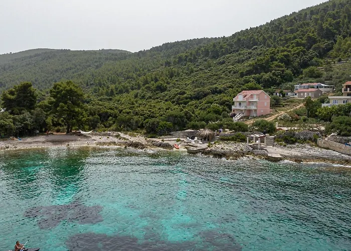 Stone House Blaca - Two Bedroom Stone House With Terrace And Sea View 펜션 *