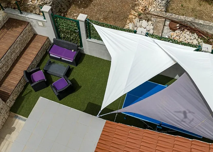 Stone House Blaca - Two Bedroom Stone House With Terrace And Sea View