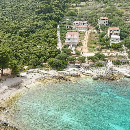 別荘 Stone House Blaca - Two Bedroom Stone House With Terrace And Sea View Blato