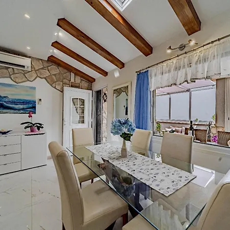 Stone House Blaca - Two Bedroom Stone House With Terrace And Sea View * Blato (Korcula)