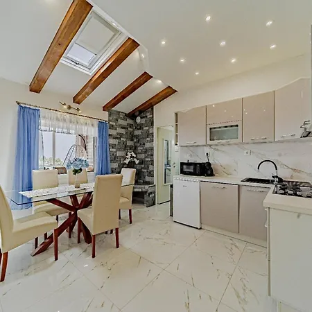 Stone House Blaca - Two Bedroom Stone House With Terrace And Sea View * Blato